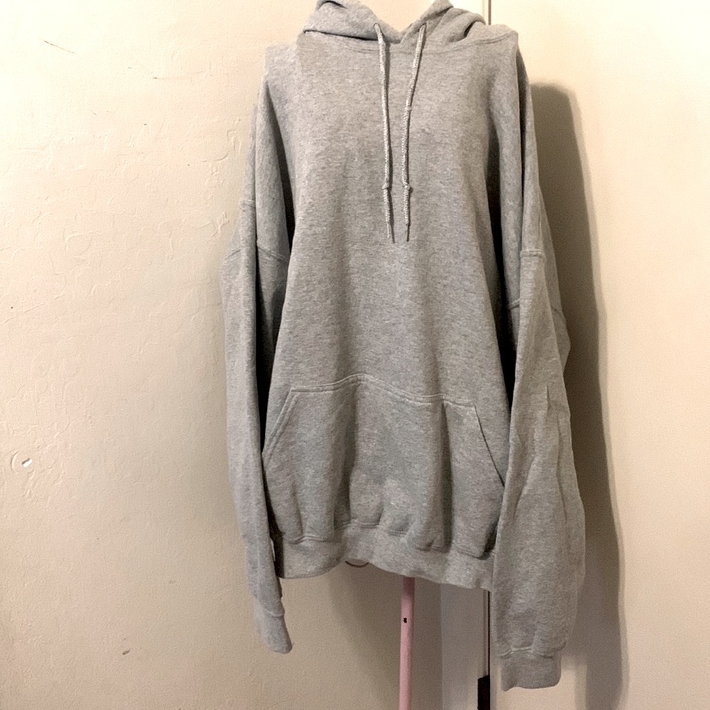 Like New Men's Gildan Heathered Gray HeavyBlend Drawstring Hood Sweatshirt- 2XL